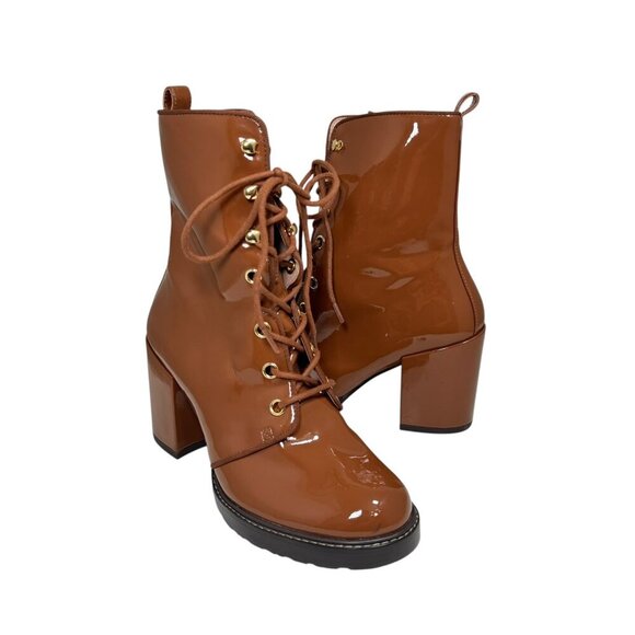 Stuart Weitzman-Cassey Bootie Cappuccino patent Leather Lace up size 5.5 NEW - Picture 2 of 5
